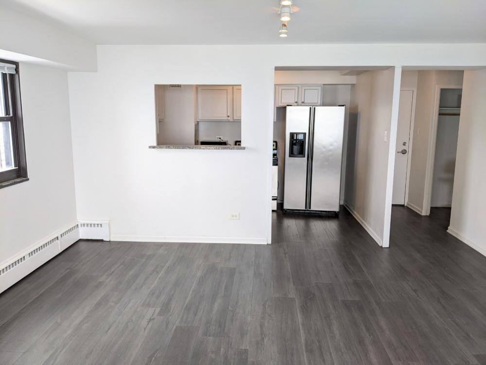 Apartment for rent at 6030 Sheridan #1602, Chicago, IL 60660