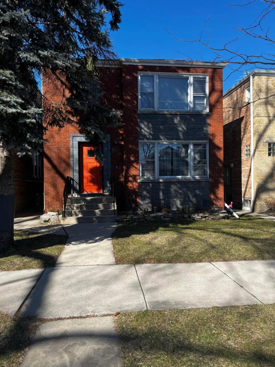 Apartment for rent at 5842 N Mulligan #2, Chicago, IL 60646