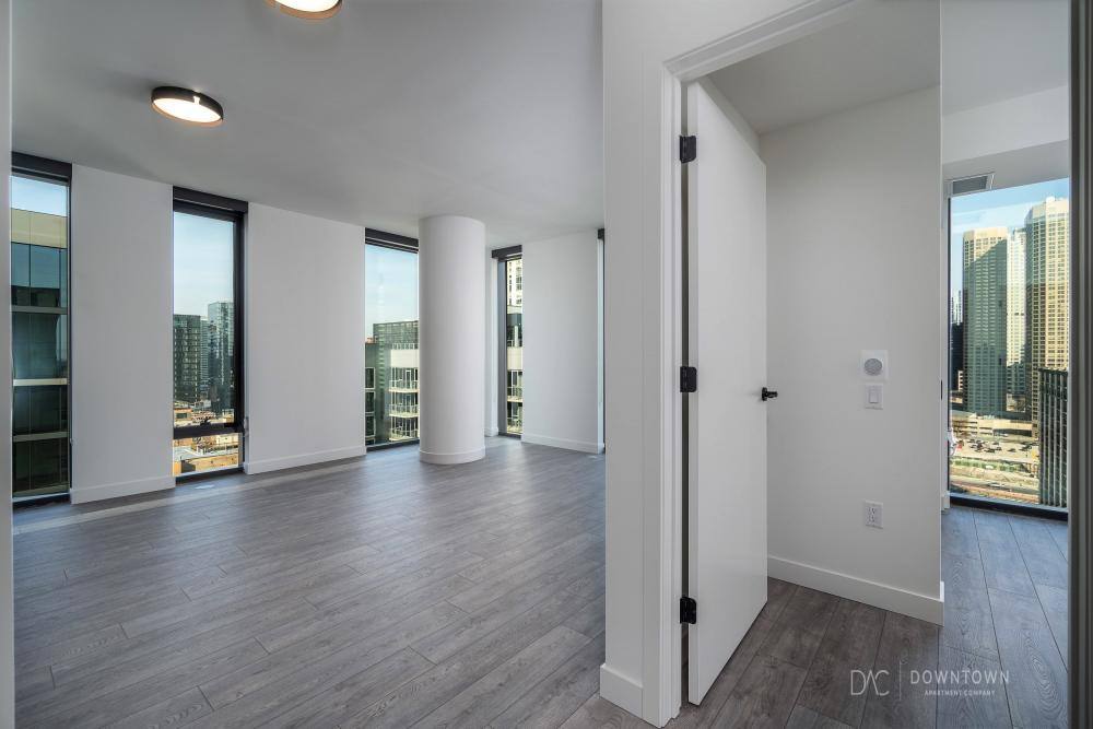Apartment for rent at 850 W Madison, Chicago, IL 60607