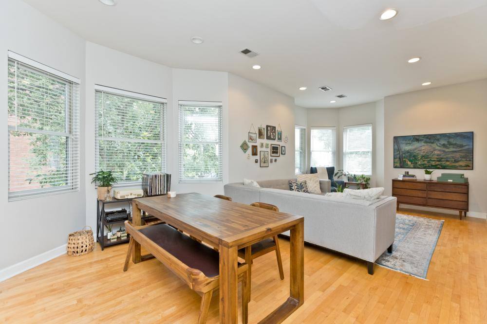 Apartment for rent at 3656 N Paulina St #2F, Chicago, IL 60613