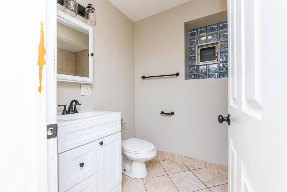 Apartment for rent at 2032 W Birchwood Ave #2, Chicago, IL 60645