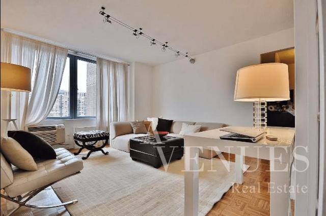 Apartment for rent at 1623 Third Ave #21B, New York, NY 10128