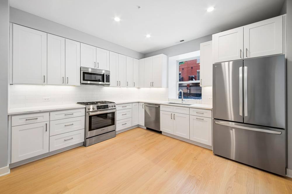 Apartment for rent at 4637 N Ashland #103, Chicago, IL 60622