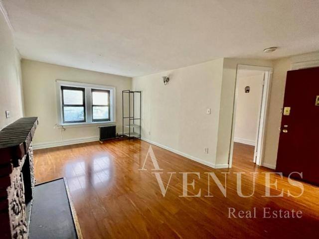 Apartment for rent at 11 W 26th St #5R, New York, NY 10010