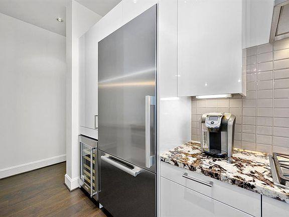 Apartment for rent at 1409 Post Oak Blvd #53, Houston, TX 77056