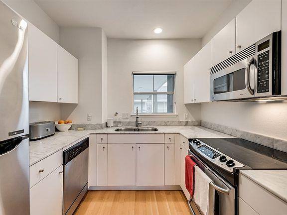 Apartment for rent at 4111 Cole Ave #53, Dallas, TX 75204