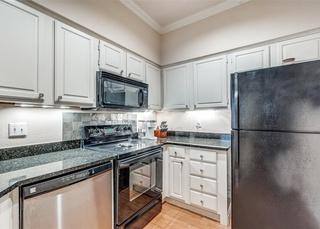 Apartment for rent at 4102 Buena Vista St #53, Dallas, TX 75204
