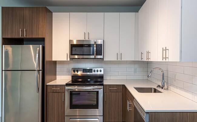Apartment for rent at 2100 Farmers Rd #53, Dallas, TX 75201