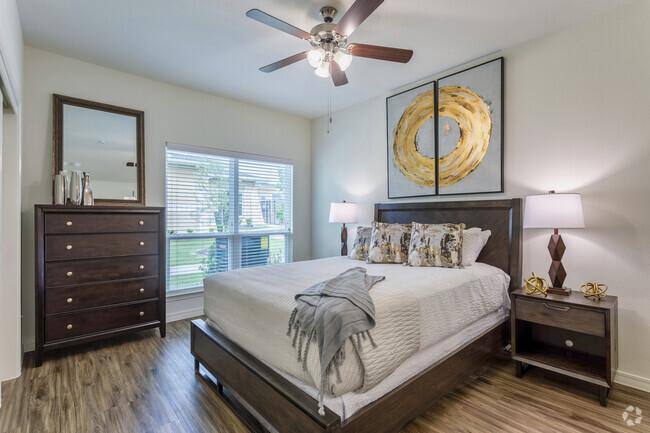 Apartment for rent at 3250 Center St #53, Houston, TX 77007
