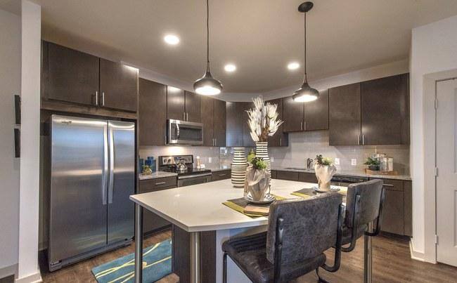 Apartment for rent at 33 W 24th St #53, Houston, TX 77008