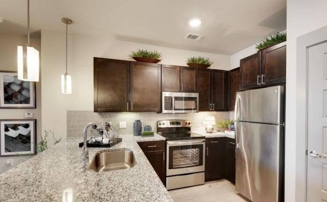 Apartment for rent at 110 S Laredo St #53, San Antonio, TX 78207
