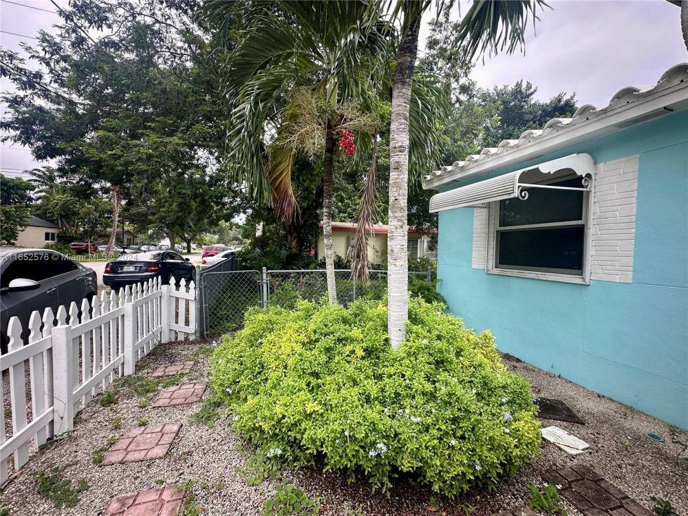 Apartment for rent at 1307 N 23rd Ave, Hollywood, FL 33020