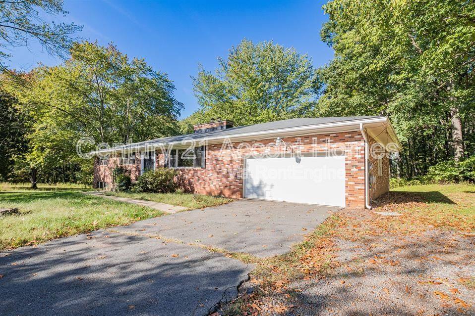 Apartment for rent at 7202 Old Carolina Rd, Gainesville, VA 20155