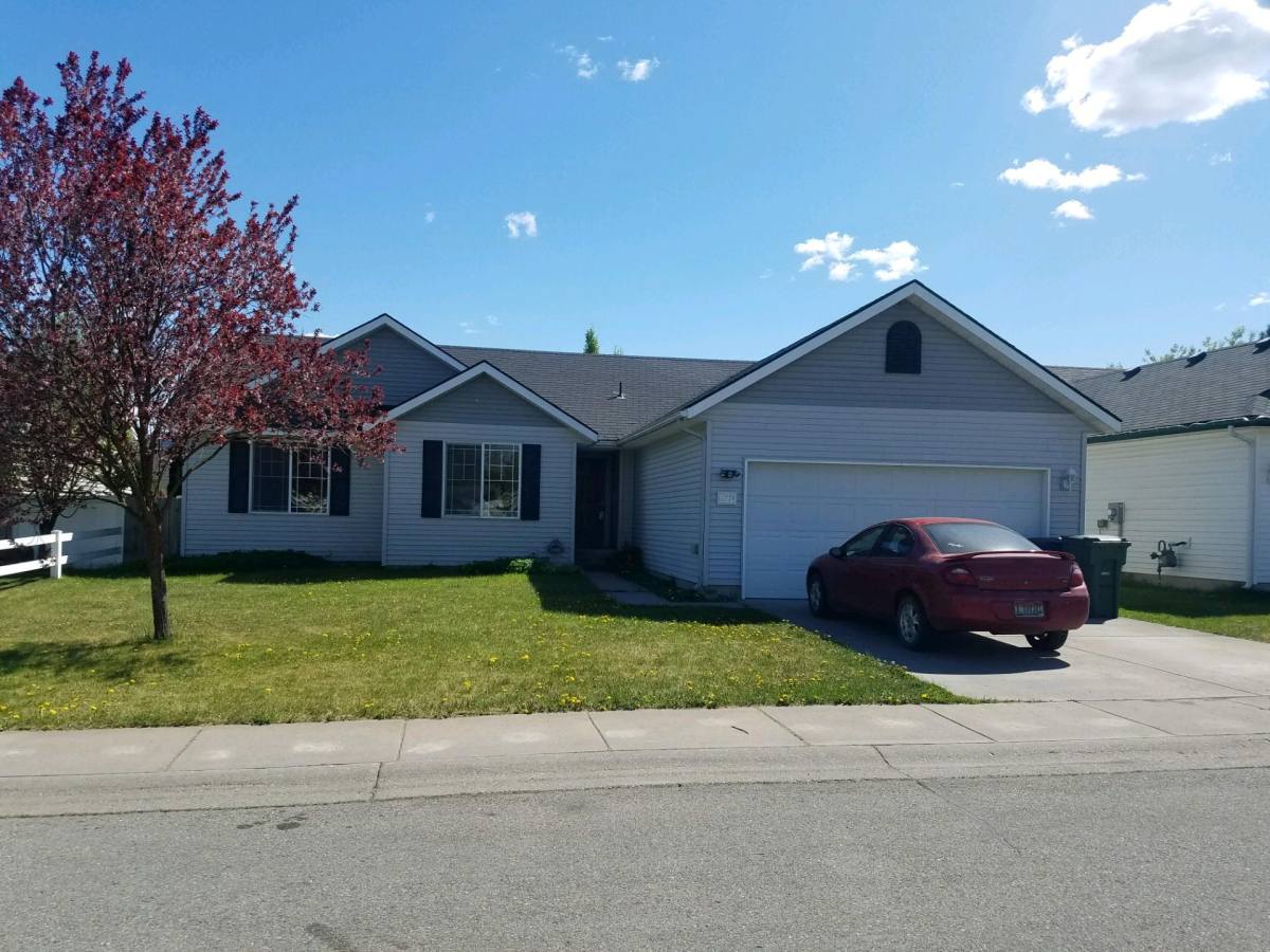 House for rent at 2714 E Redondo Circle, Post Falls, ID 83854