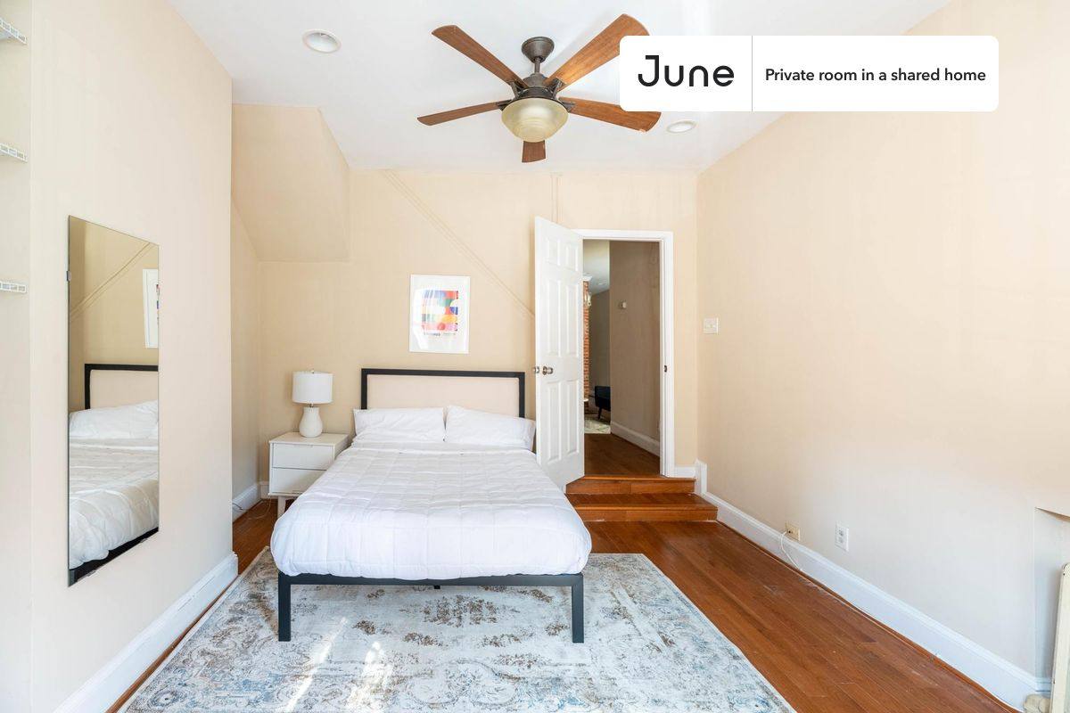 Apartment for rent at 1425 W St NW #A, Washington, DC 20009