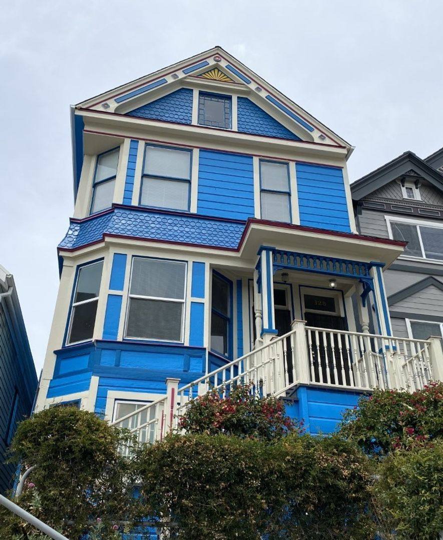 Apartment for rent at 328 Capitol St, Vallejo, CA 94590