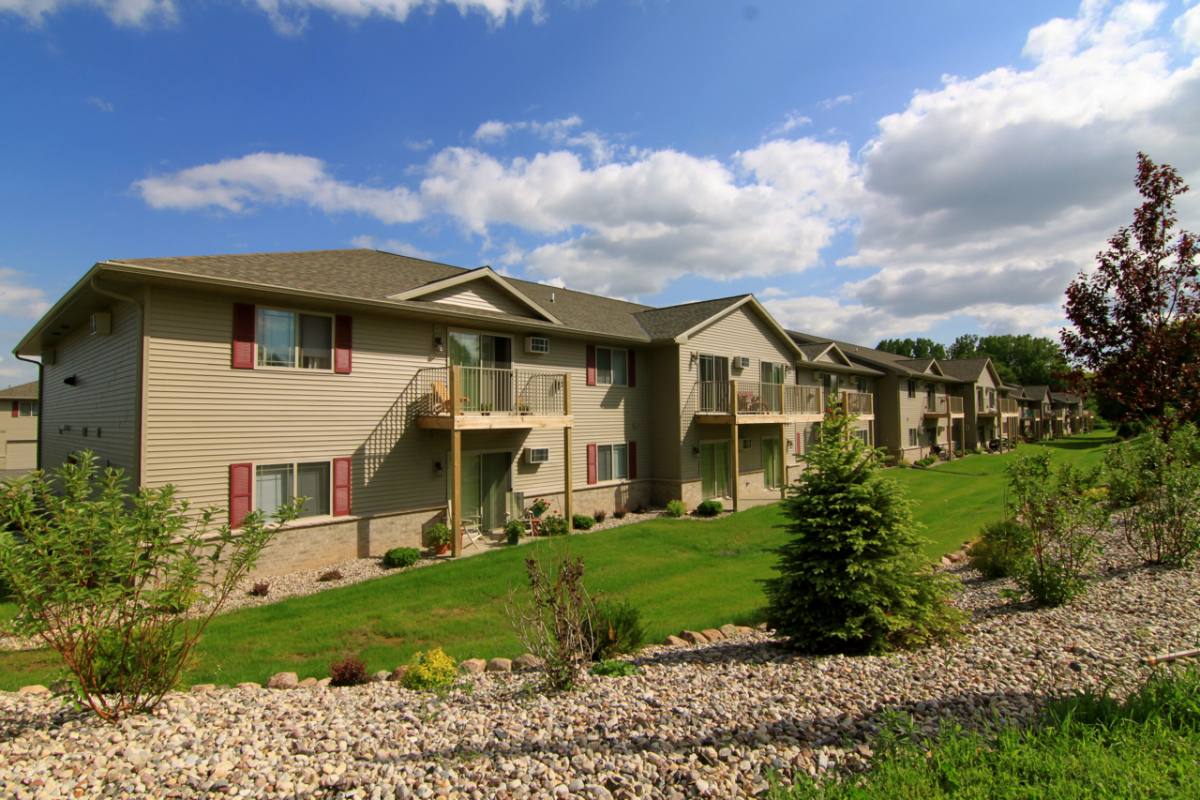 Apartment for rent at 111-127 Lamplighter Dr, Kaukauna, WI 54130