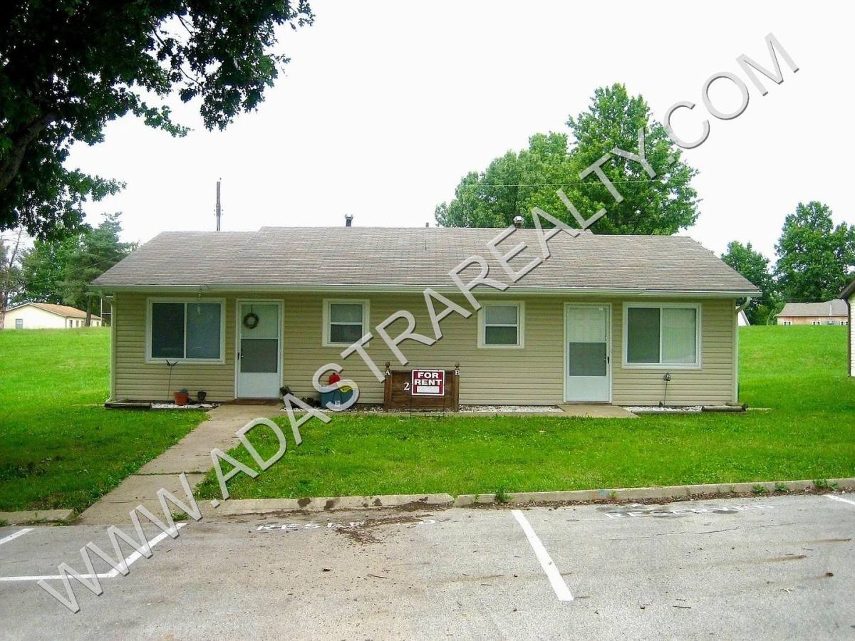 Apartment for rent at 2508 NW Frances St, Lees Summit, MO 64081