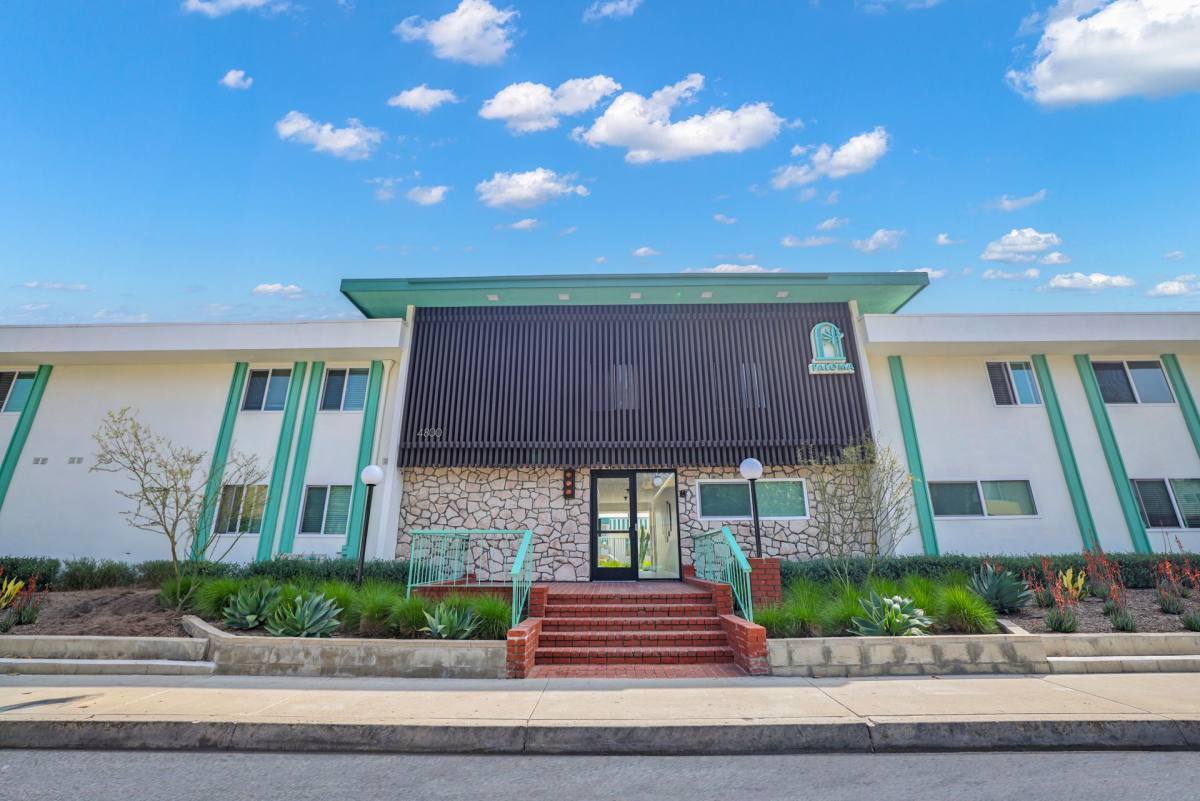 Apartment for rent at 4800 Clair Del Ave, Long Beach, CA 90807