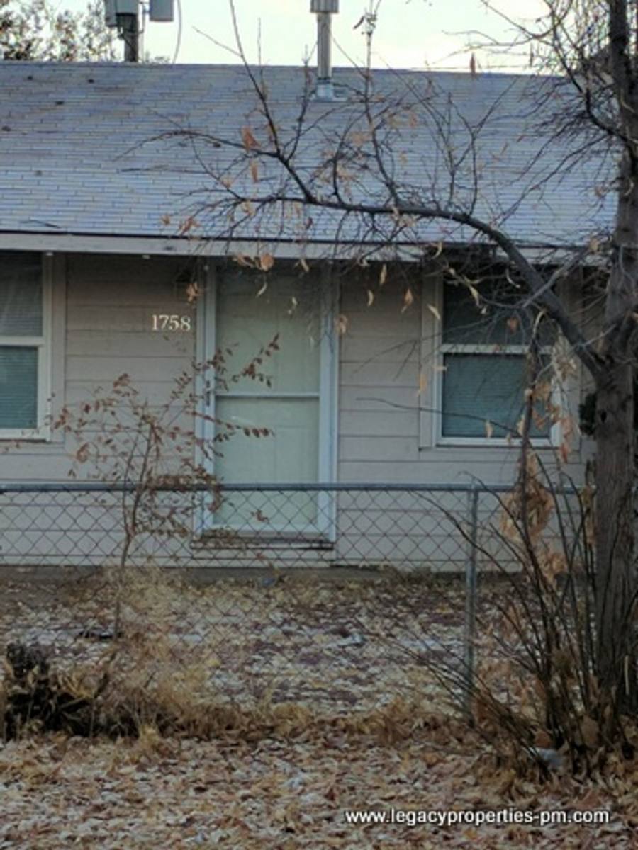 Condo for rent at 1758 Paris St, Aurora, CO 80010
