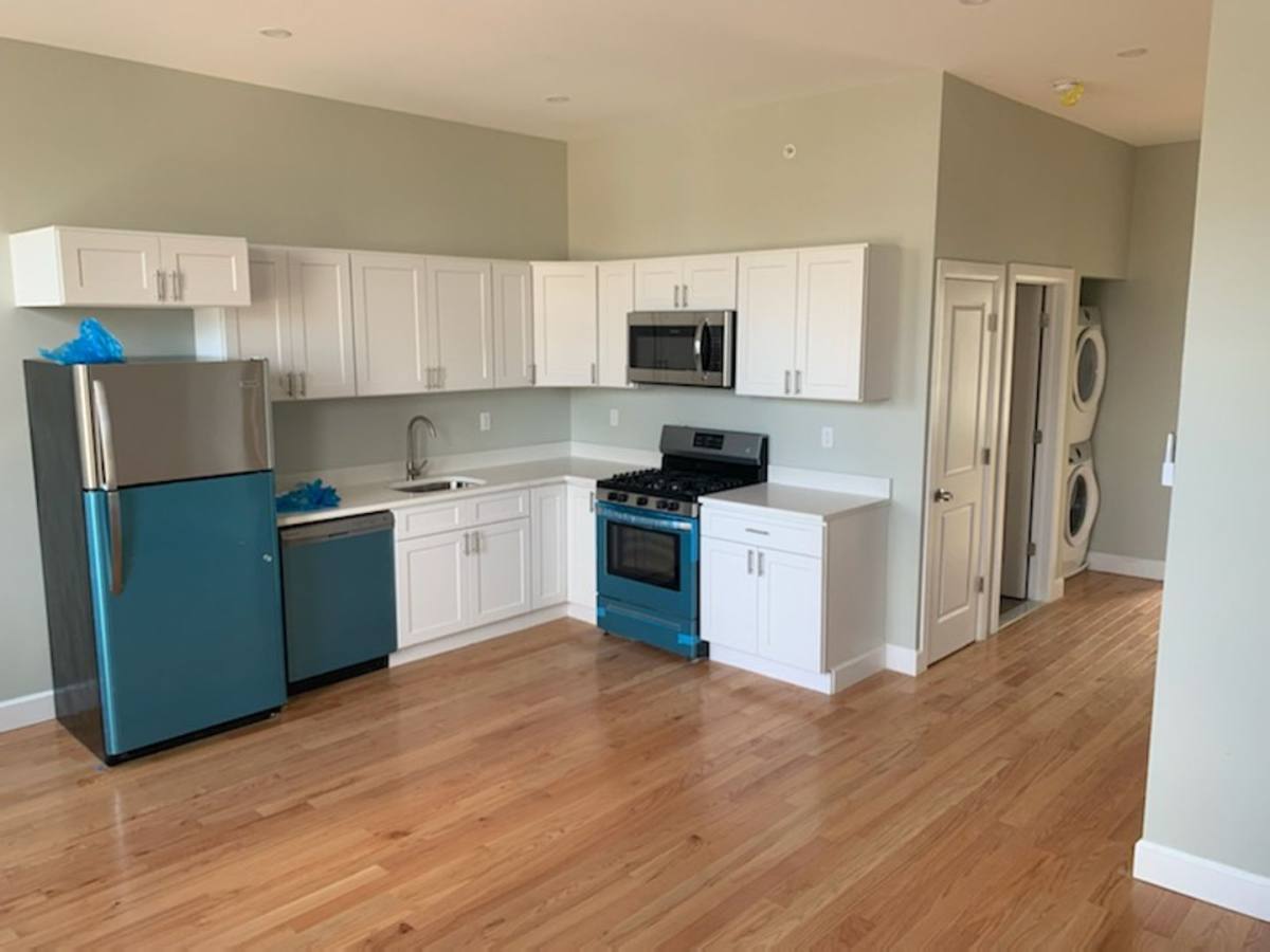 Apartment for rent at 531 Clinton Ave, Albany, NY 12206