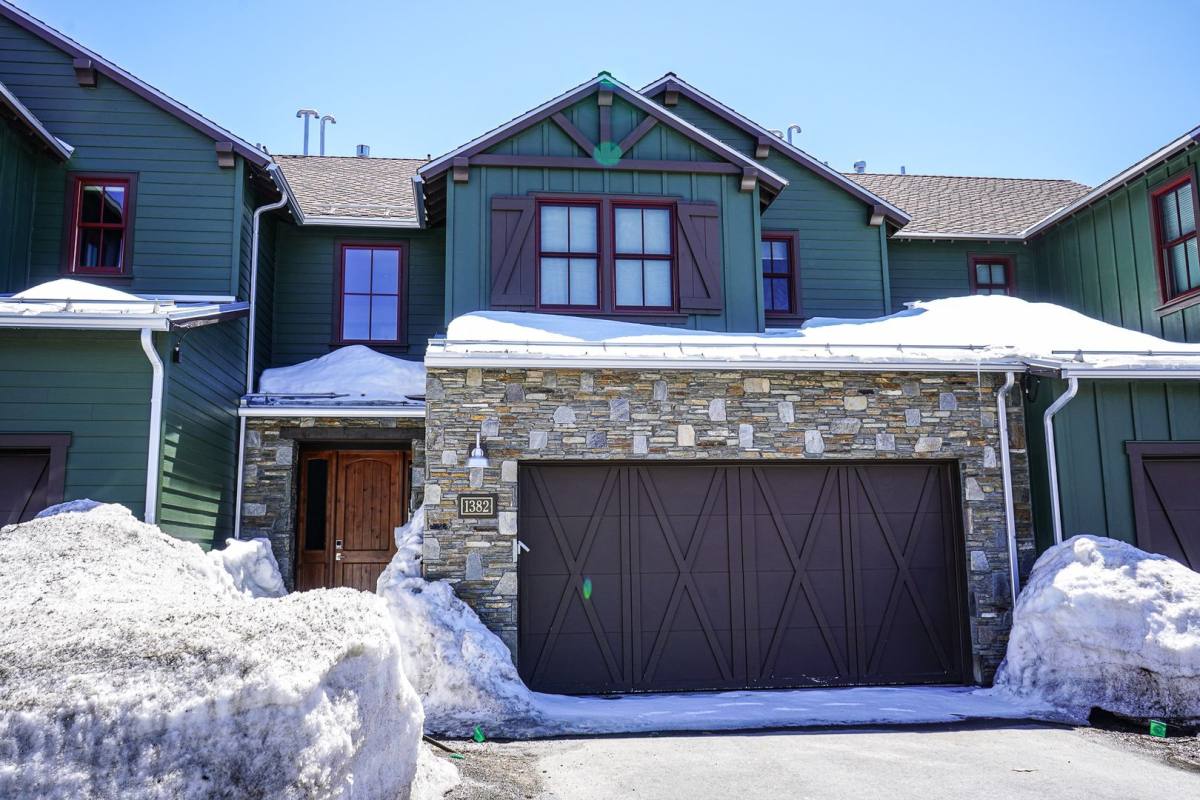 Townhouse for rent at 1382 Timber Creek Rd, Mammoth Lakes, CA 93546