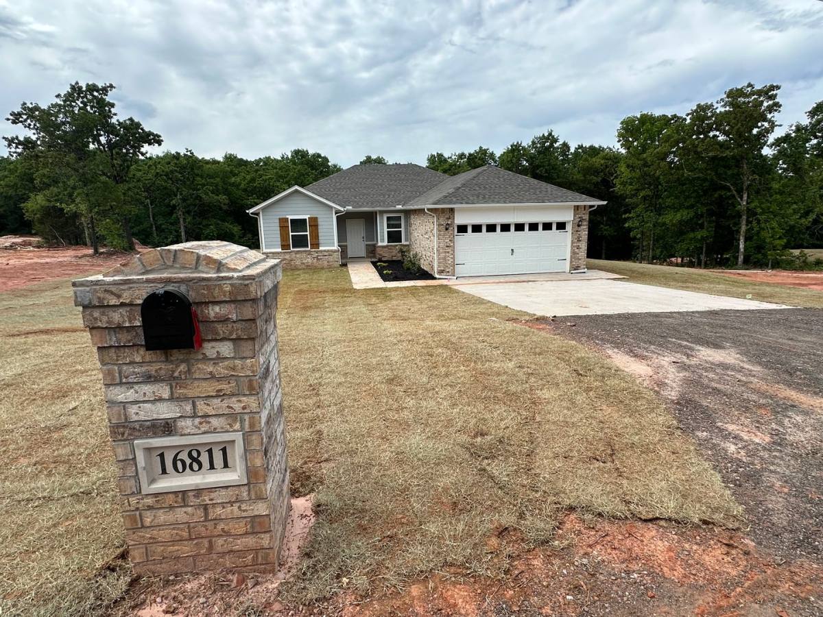 House for rent at 16811 Jigsaw Junction, Newalla, OK 74857