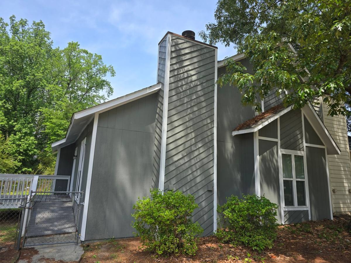 House for rent at 807 Danish Dr, Fayetteville, NC 28303