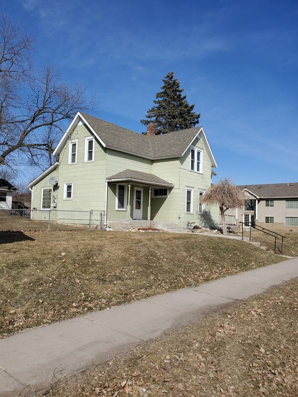 House for rent at 301 Central Ave, Buffalo, MN 55313