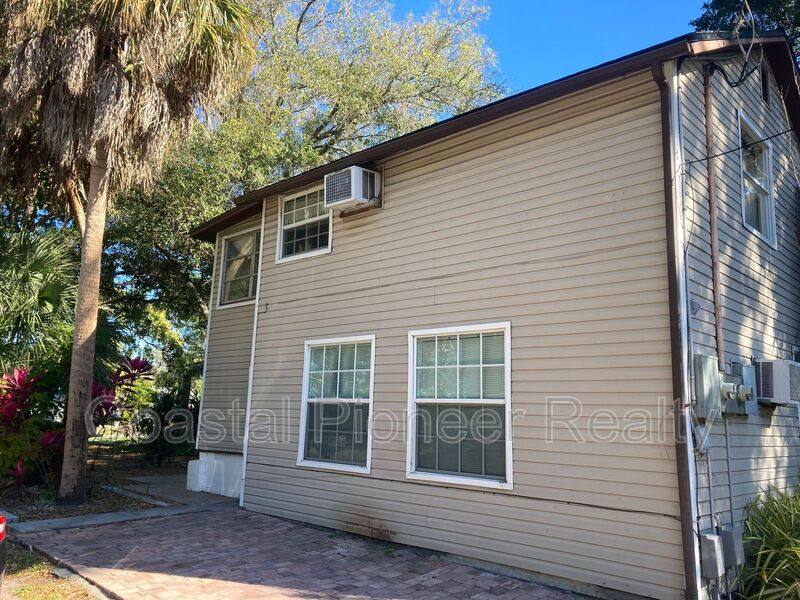 Apartment for rent at 209 20th St E #2, Bradenton, FL 34208
