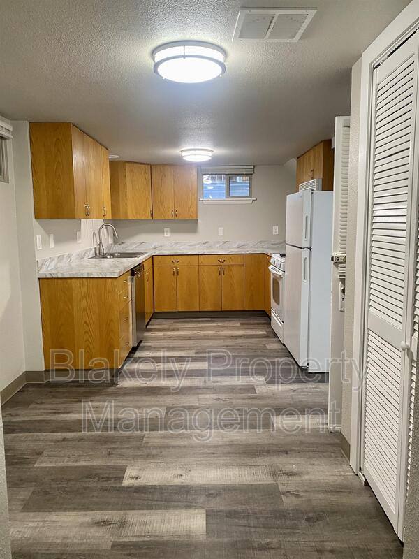 Apartment for rent at 3009 1 2 W Overland Rd, Boise, ID 83705