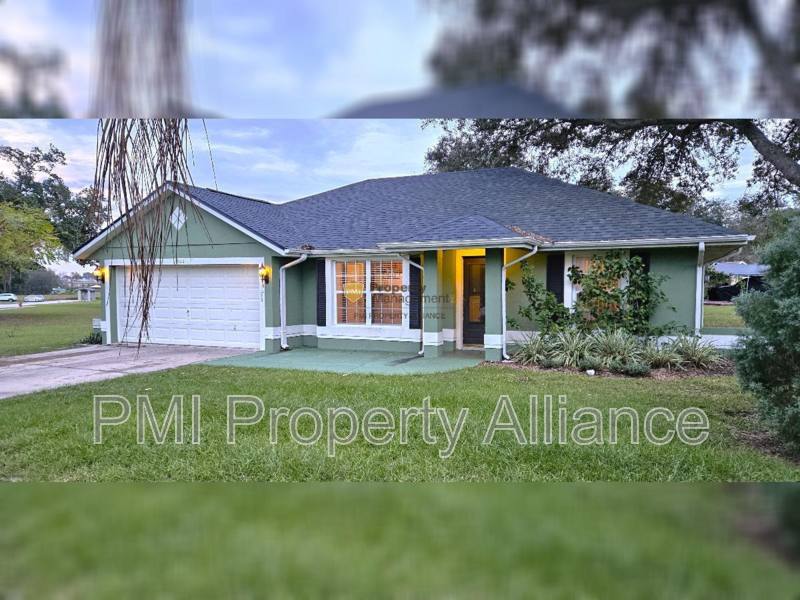 House for rent at 16044 Worthington Blvd, Mascotte, FL 34753