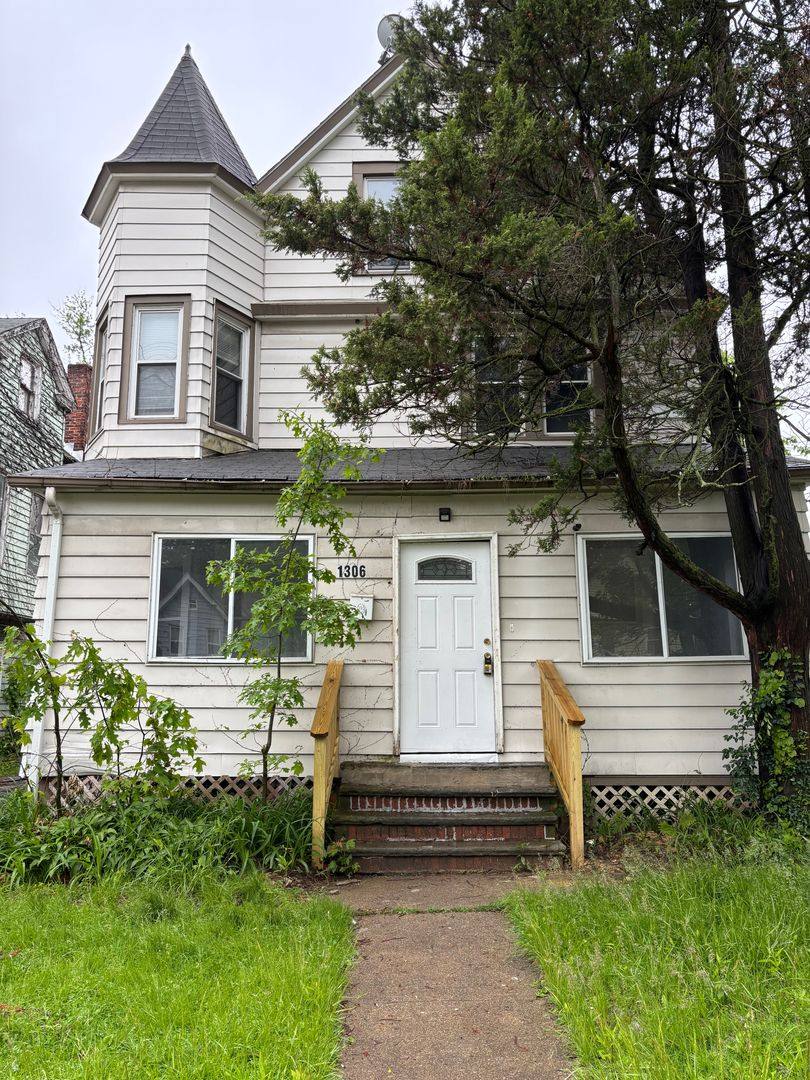 House for rent at 1306 Coit Ave, Cleveland, OH 44112