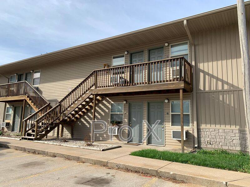 Apartment for rent at 930 N Goetz Blvd #10, Joplin, MO 64801