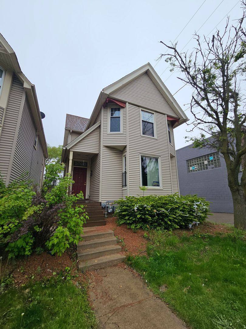 Apartment for rent at 2023 W Michigan St, Milwaukee, WI 53233