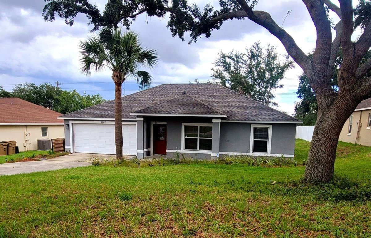House for rent at 9847 Crenshaw Circle, Clermont, FL 34711