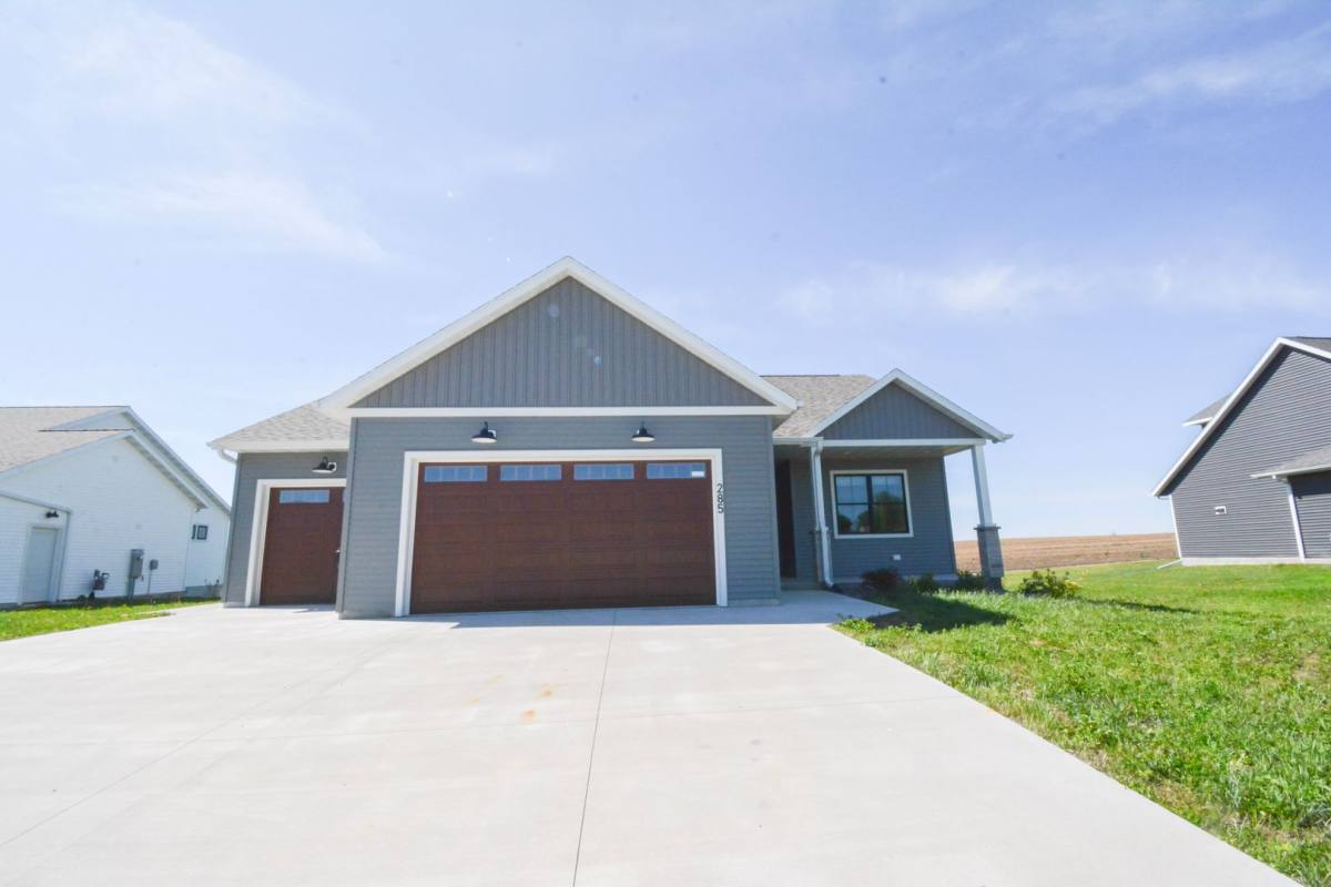 House for rent at 285 7th Ave SE, Plainview, MN 55964