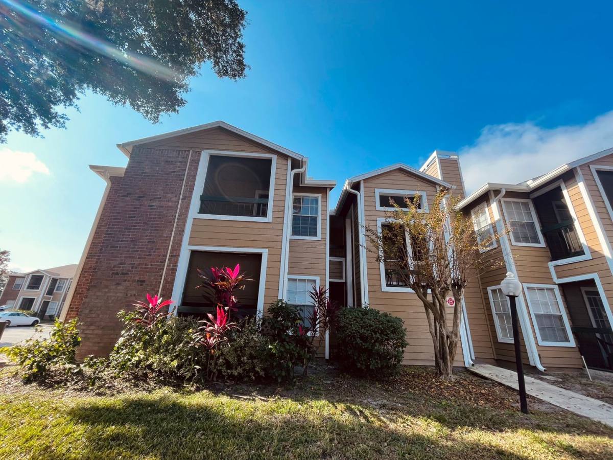 Condo for rent at 4460 Perkinshire Lane #T-105, Orlando, FL 32822