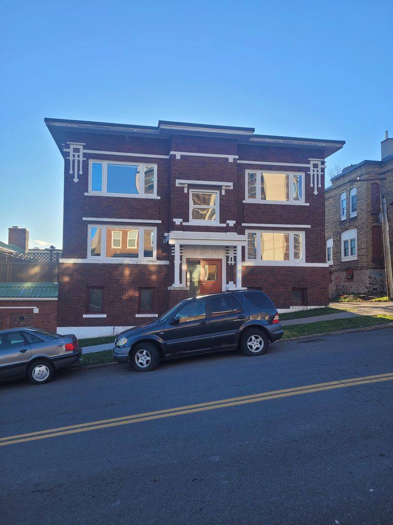 Townhouse for rent at 213 - 215 N 2nd Ave E, Duluth, MN 55805