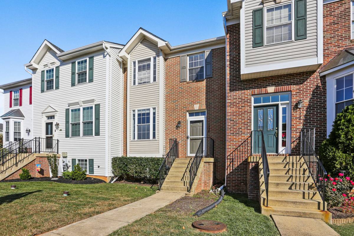 Townhouse for rent at 1338 Hill Born Dr, Hanover, MD 21076