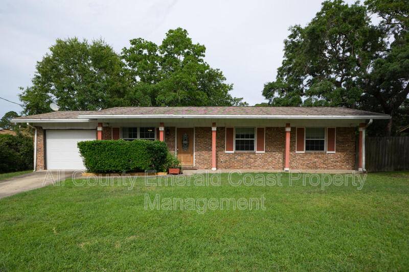 House for rent at 6 Shady Oak Lane, Shalimar, FL 32579
