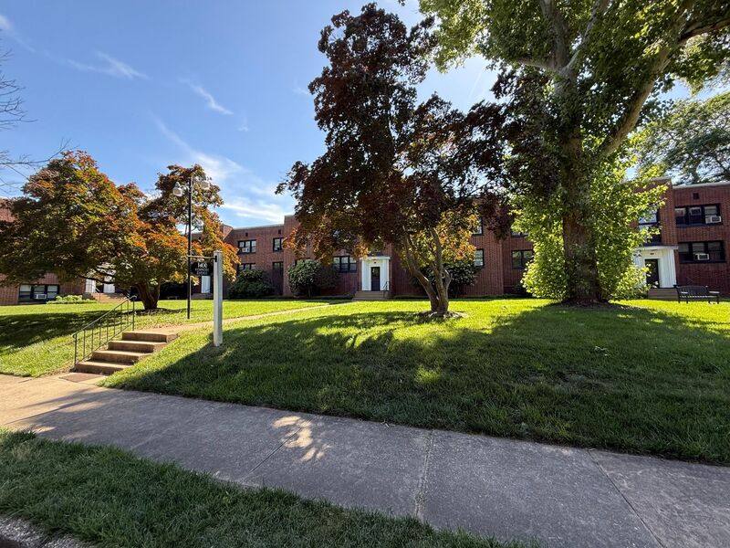 Apartment for rent at 1400 Kenmore Ave #D1, Fredericksburg, VA 22401
