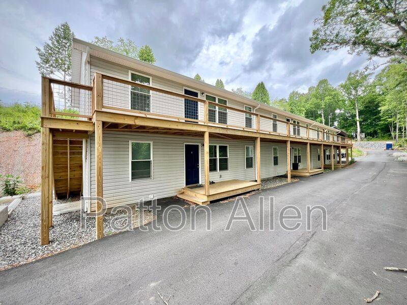 Apartment for rent at 7815 Nc Highway 213 #C, Mars Hill, NC 28754