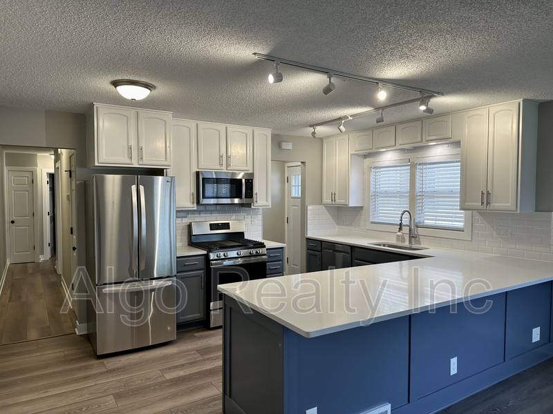 Apartment for rent at 3614 - 3616 Kipling Ave, Minneapolis, MN 55416