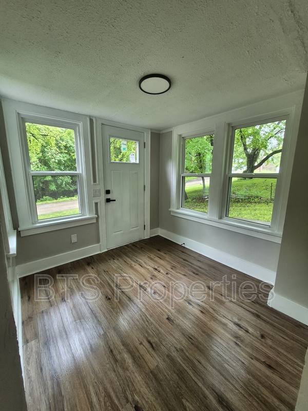 House for rent at 1615 E Wilson Ave, Peoria, IL 61603