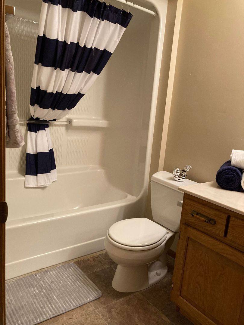 Apartment for rent at 1800-1820 E Capitol Ave, Bismarck, ND 58501