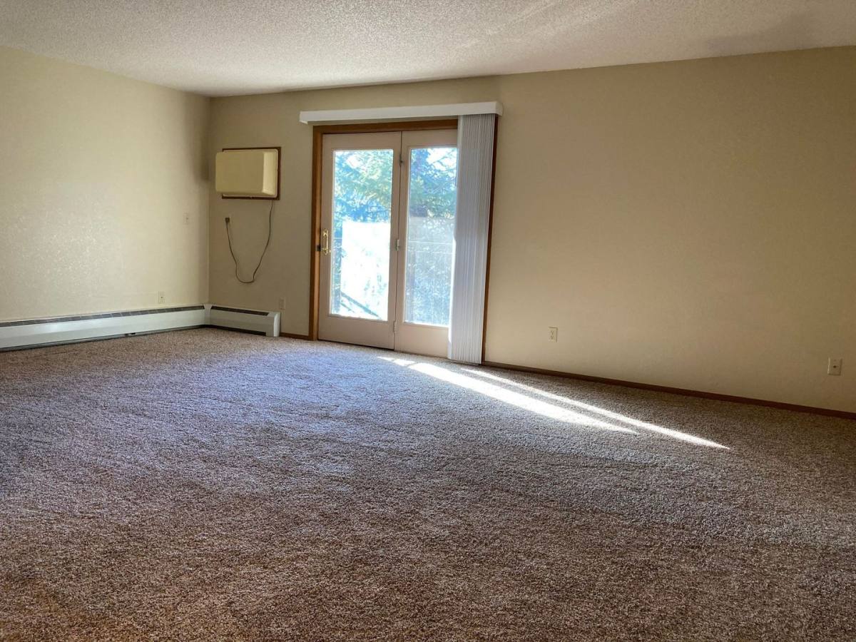 Apartment for rent at 1800-1820 E Capitol Ave, Bismarck, ND 58501