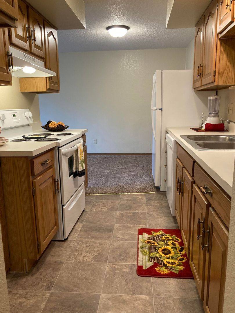 Apartment for rent at 1800-1820 E Capitol Ave, Bismarck, ND 58501