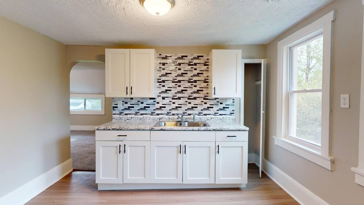 Apartment for rent at 12000 Bennington Ave, Cleveland, OH 44135