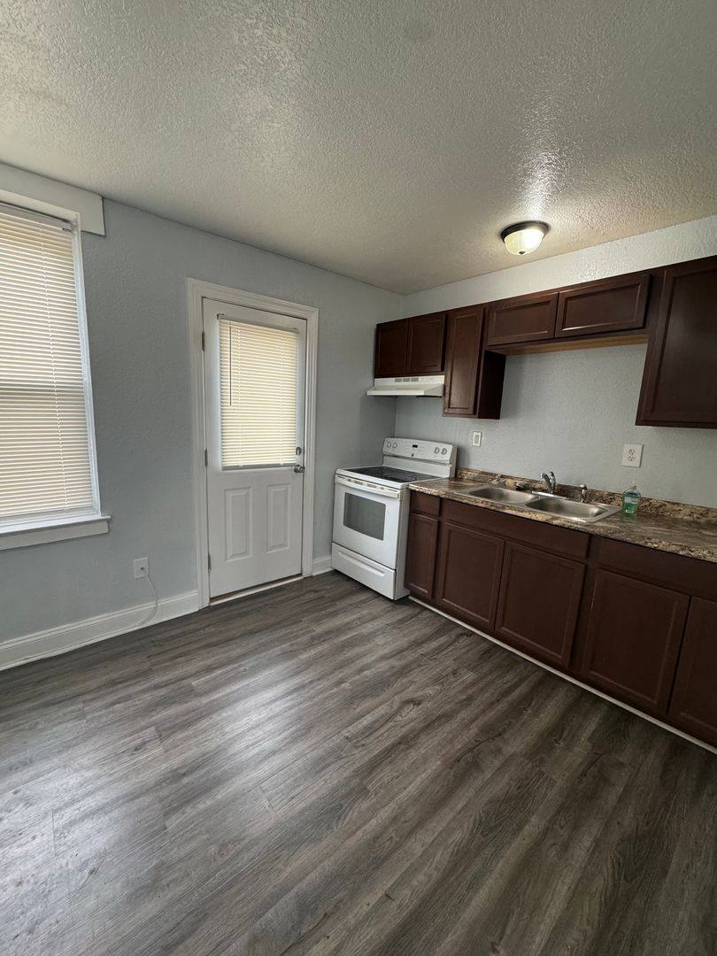 Apartment for rent at 40 Afton Parkway, Portsmouth, VA 23702